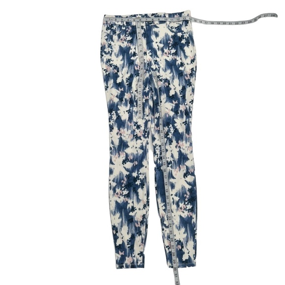 Time & Tru High Rise Floral Denim Jeggings Size Small (4/6) Women’s - Picture 4 of 5